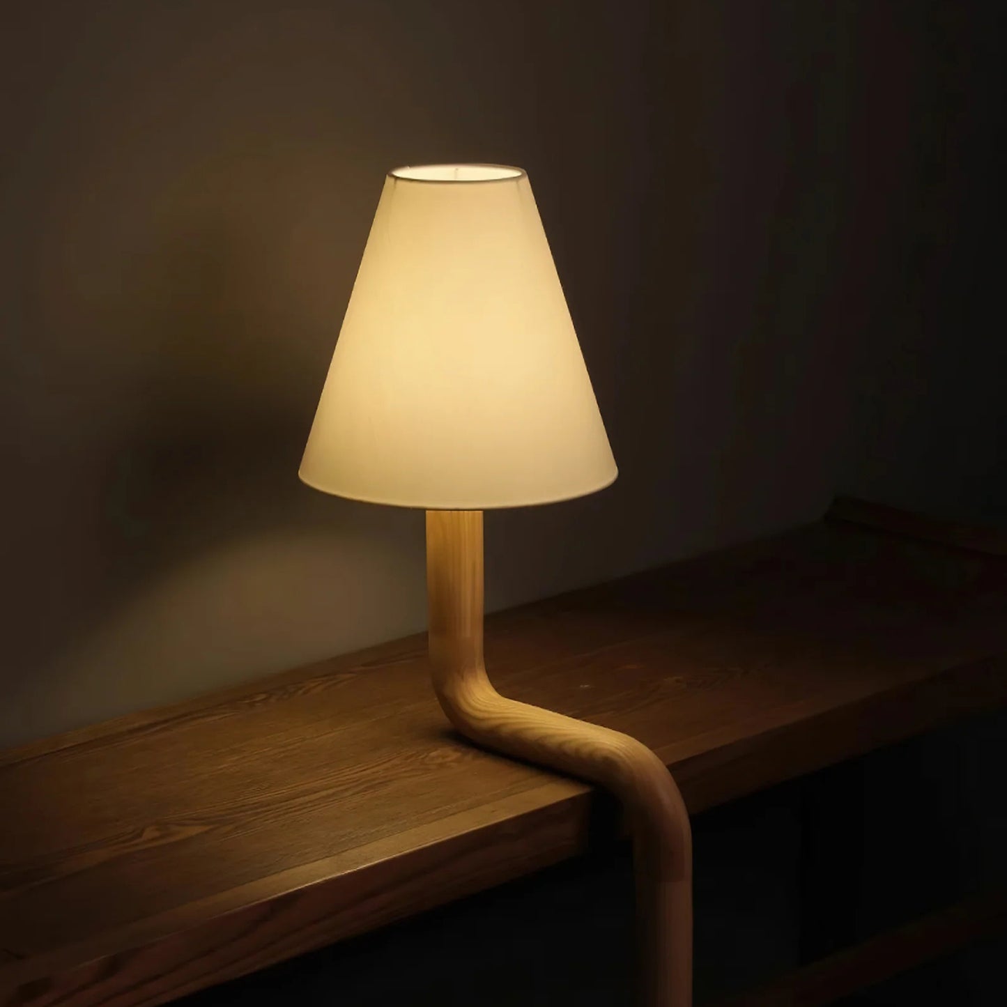 Bend Wood Table Lamp