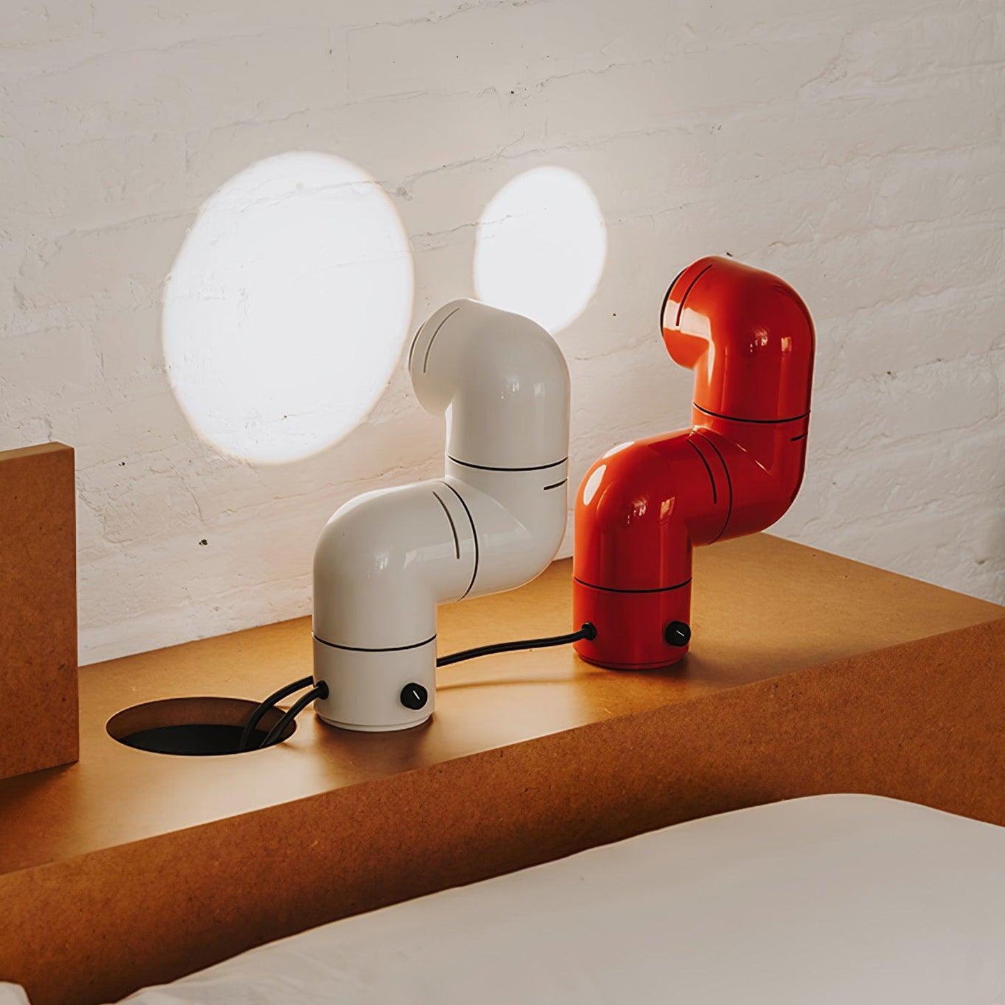 Tatu Table Lamp