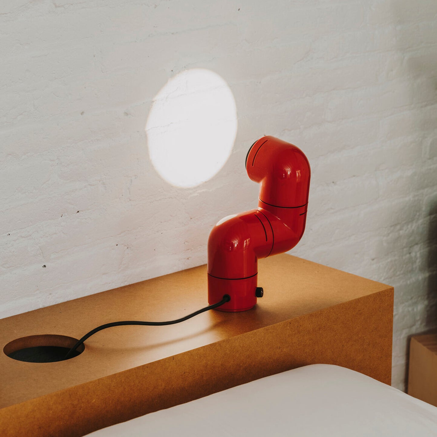 Tatu Table Lamp