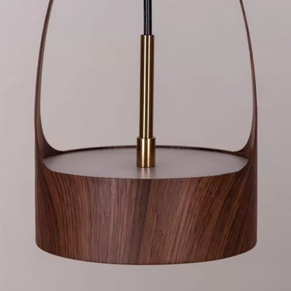 Lampada a sospensione a mano con venature del legno