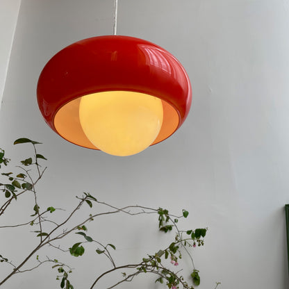 Lampadario con crostata di uova Bauhaus