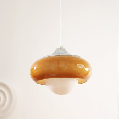 Lampadario con crostata di uova Bauhaus