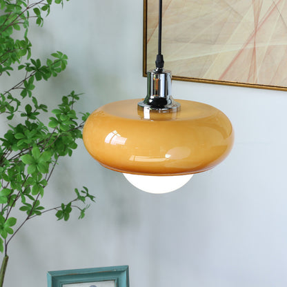 Lampadario con crostata di uova Bauhaus