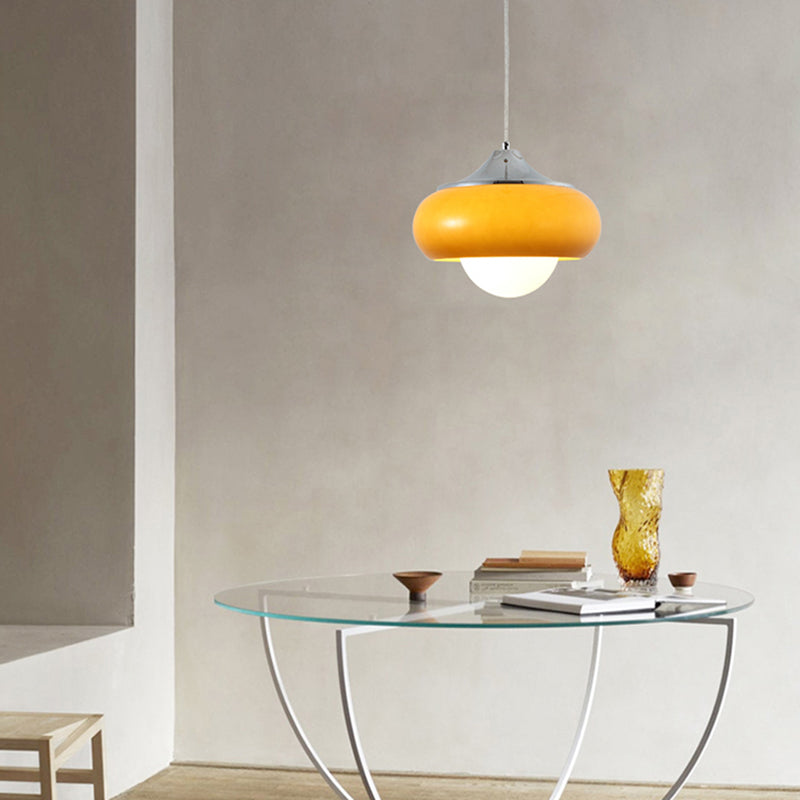 Lampadario con crostata di uova Bauhaus