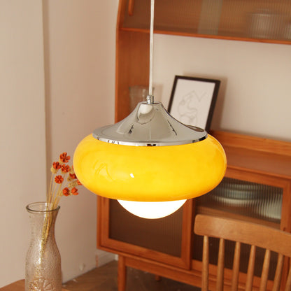 Lampadario con crostata di uova Bauhaus