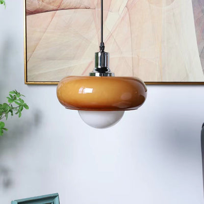 Lampadario con crostata di uova Bauhaus