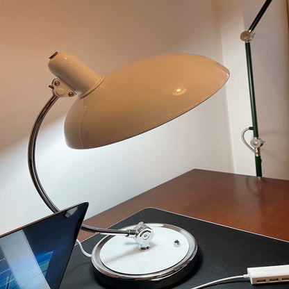 Lampe de table Kaiser idell