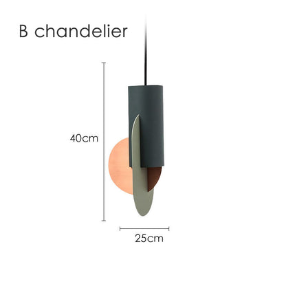 Farblich passender drehbarer Kronleuchter von Macaron