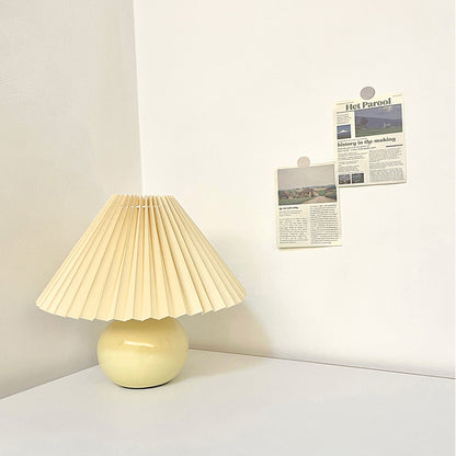 Ceramic Pleated Table Lamp