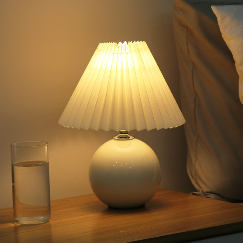 Ceramic Pleated Table Lamp