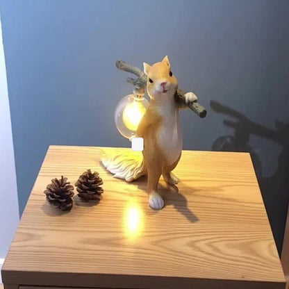 Eichhörnchen-Tischlampe