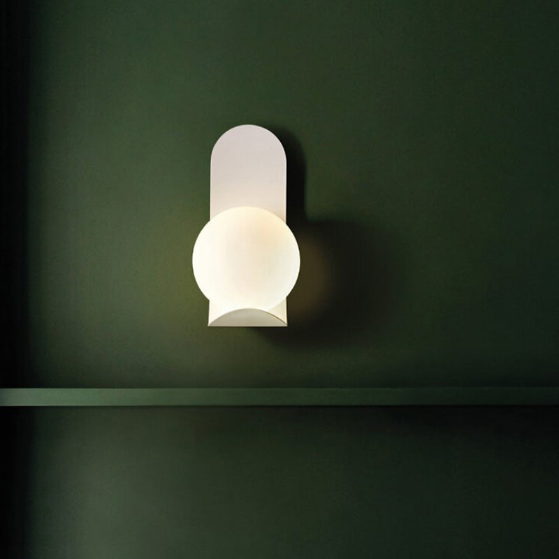 Zesta Wall Lamp